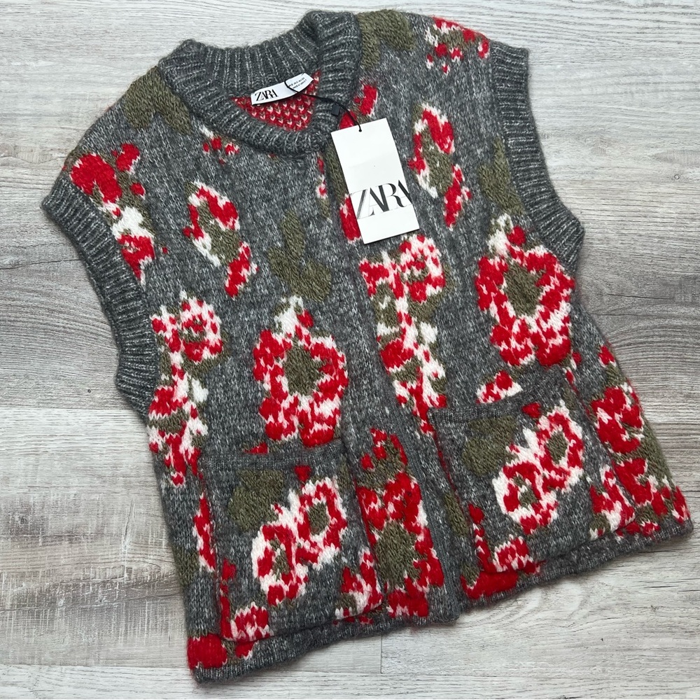 Zara Floral Jacquard Crewneck Knit Vest Size S NWT Electric Grandpa Grandpacore
